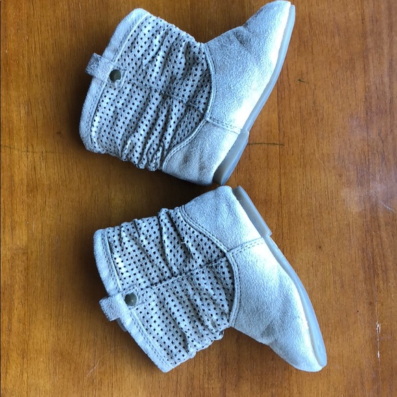 Toddler Cowboy Boots 👢 - Picture 2 of 3